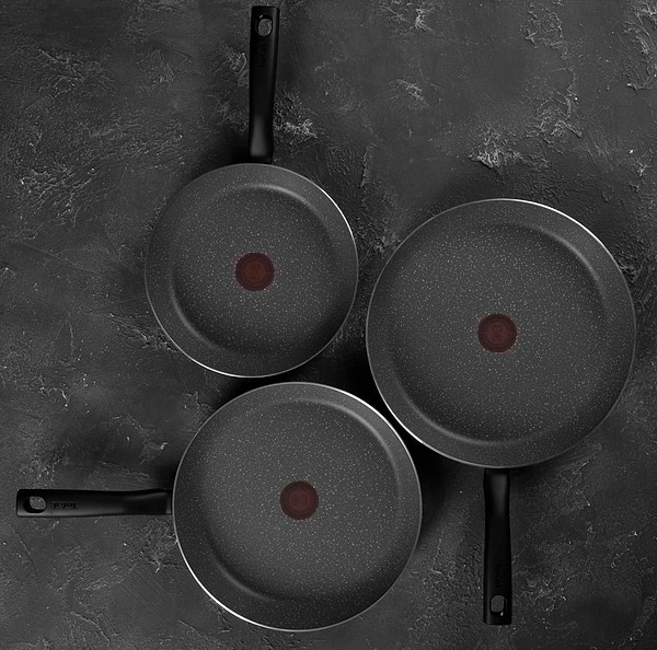 Фото - Сковорода універсальна Tefal B5790702 Cook Natural 30 см