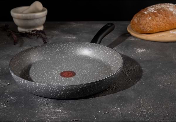 Фото - Сковорода універсальна Tefal B5790702 Cook Natural 30 см