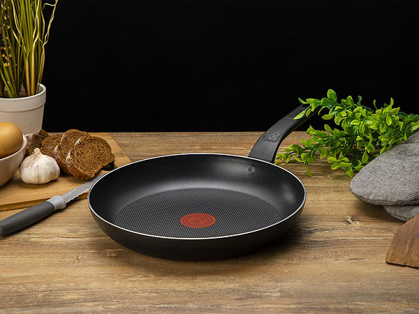 Фото - Сковорода универсальная Tefal B5670653 Simply Clean 28 см