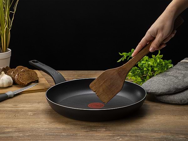 Фото - Сковорода универсальная Tefal B5670653 Simply Clean 28 см