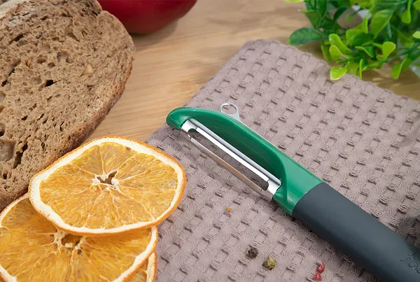 Фото - Овочечистка Joseph Joseph для чищення овочів 10108