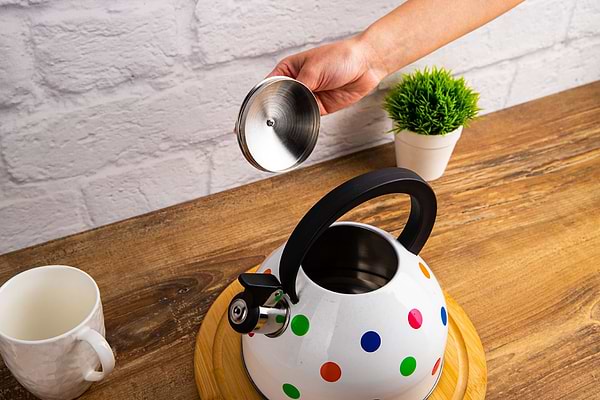 Фото - Чайник металевий Gusto GT-1415-20 Веселі горохи