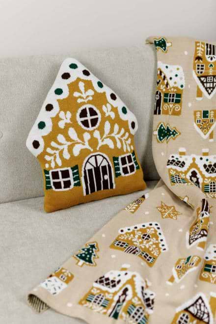 Фото - Подушка декоративная Прованс Имбирный домик 40х35 см (038426)