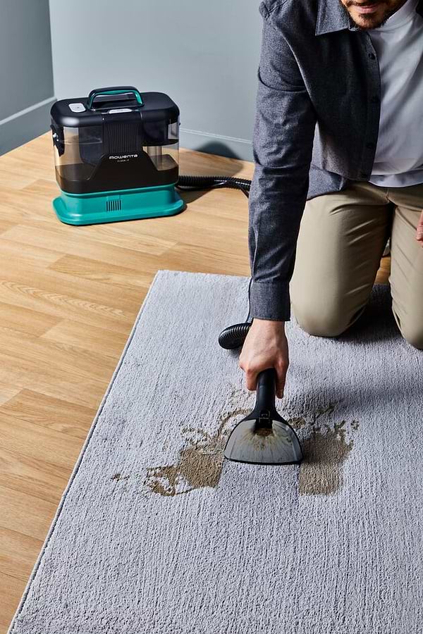 Фото - Уценка - Пылесос моющий с аквафильтром Rowenta IN5020F0 Clean It