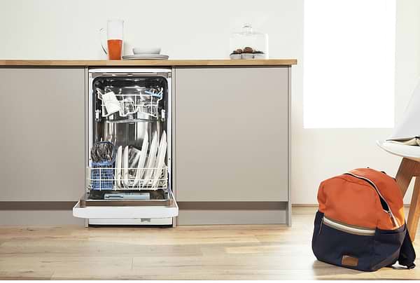 Фото - Посудомоечная машина отдельностоящая Indesit DSR 15B1 EU