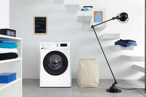 Фото - Стиральная машина Indesit OMTWSE 61051 WK UA