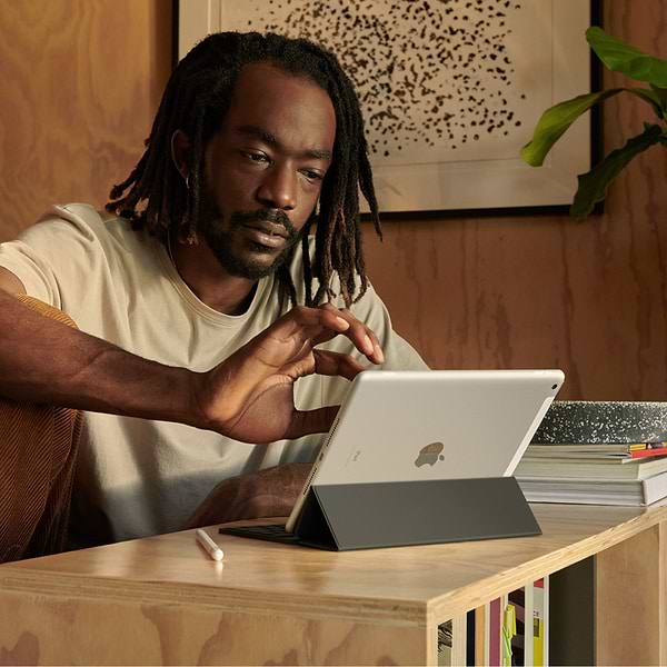 Фото - Планшет Apple iPad 10.2'' (9 Gen) WiFi 256GB (MK2P3) Silver