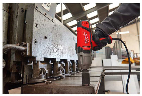 Фото - Гайковерт сетевой Milwaukee IPWE 400 R (4933451524)