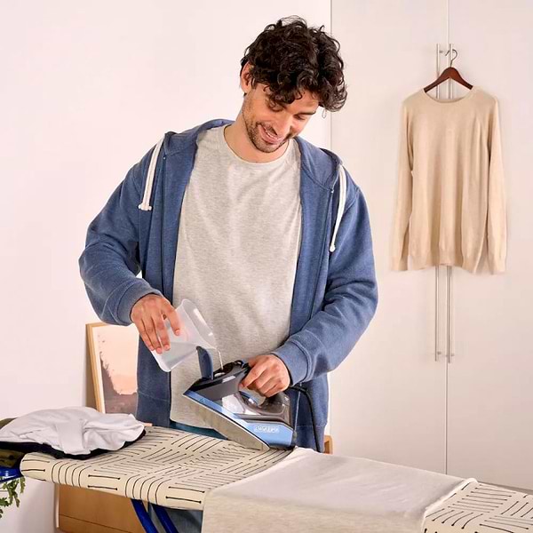 Фото - Праска Black&Decker BXIR2801E