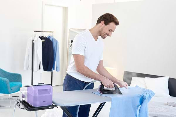 Фото - Утюг с парогенератором Braun IS 7144 Easy Lock Removable