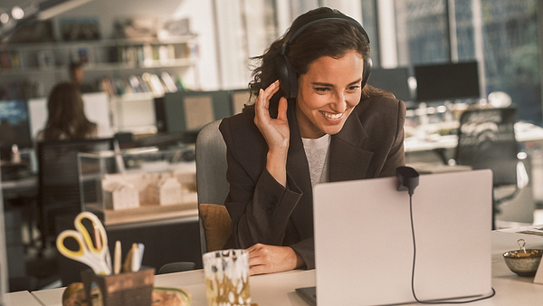 Фото - Гарнитура беспроводная Jabra Evolve3 85, MS, Link390a, Black (38599-999-999)