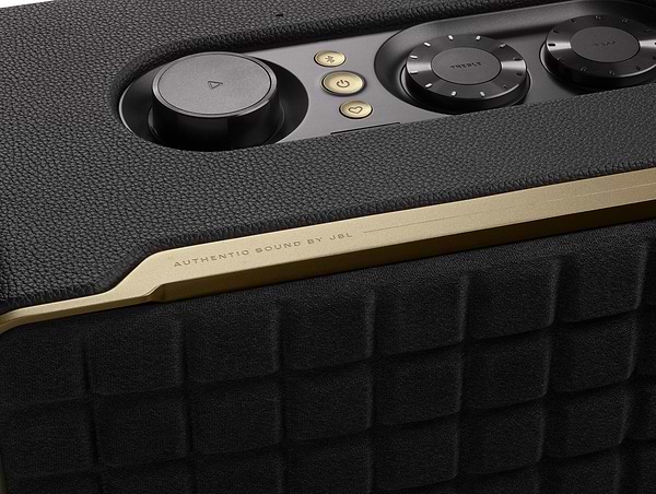 Фото - Портативная акустика JBL Authentics 300 Black (JBLAUTH300BLKEP)