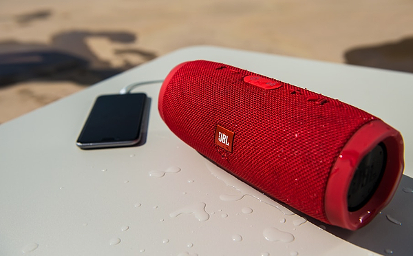 Фото - Портативная акустика JBL Charge 3 Blue (JBLCHARGE3BLUEEU)