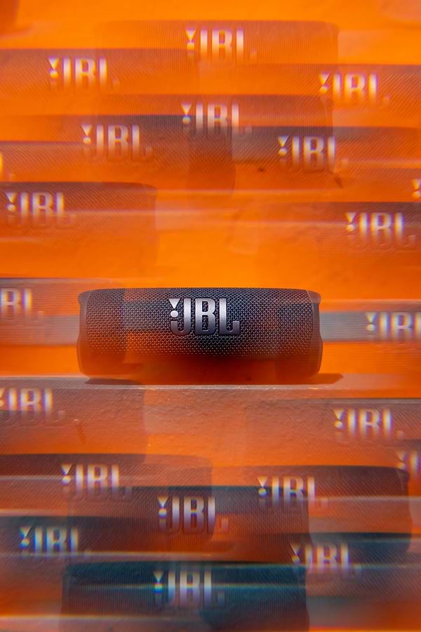 Фото - Портативная акустика JBL Flip 6 Black (JBLFLIP6BLKEU)
