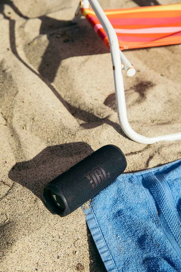 Фото - Портативная акустика JBL Flip 6 Black (JBLFLIP6BLKEU)