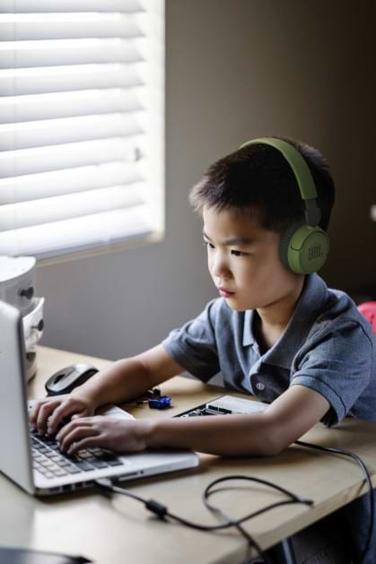 Фото - Навушники накладні бездротові JBL JR 310BT Green (JBLJR310BTGRN)