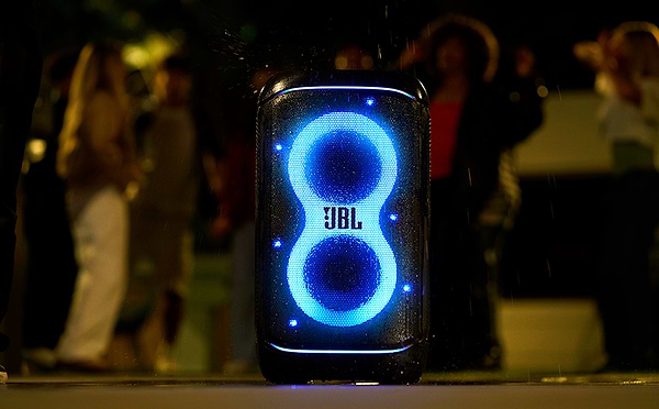 Фото - Акустична система JBL PartyBox 520 (JBLPARTYBOX520EU)