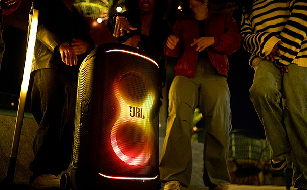 Фото - Акустична система JBL PartyBox 520 (JBLPARTYBOX520EU)