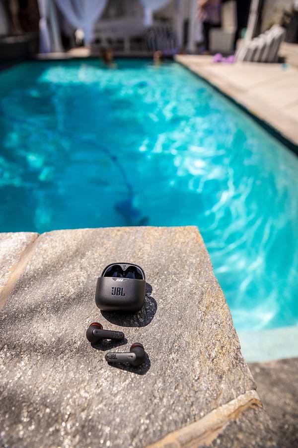 Фото - Навушники вкладиші бездротові TWS JBL Tune FleX Black(JBLTFLEXBLK)