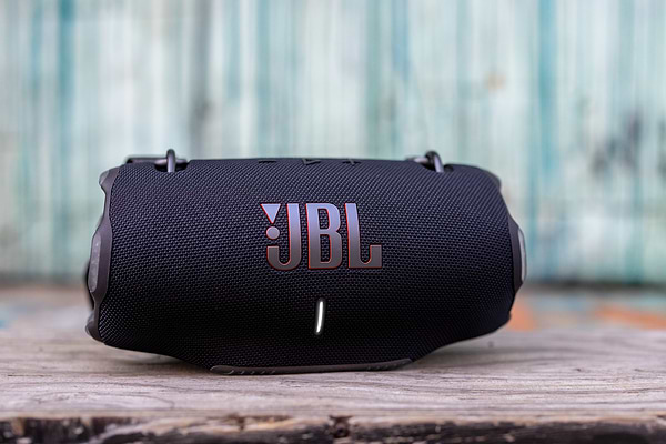Фото - Портативна акустика JBL Xtreme 4 Black (JBLXTREME4BLKEUNA)
