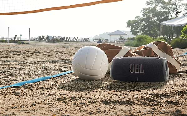 Фото - Портативная акустика JBL Xtreme 3 Black (without adaptor) (JBLXTREME3BLKEUNA)