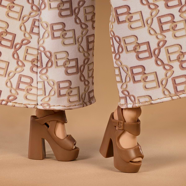 Фото - Кукла Barbie Basics №7 – блондинка (JJX26)