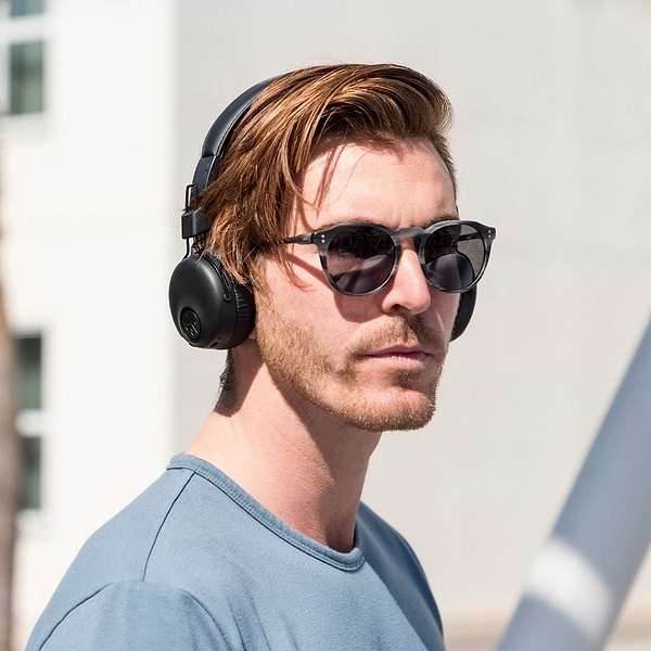 Фото - Наушники накладные беспроводные JLab Studio Wireless On Ear Black (IEUHBASTUDIORBLK4)