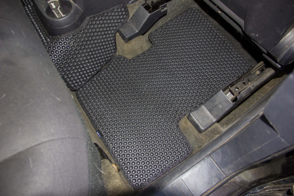 Фото - EVA коврики в салон авто EVAtech для Patriot (MK74) Restyling Jeep 2011-2016 1 поколение SUV USA JP1761CE5LA2SGB