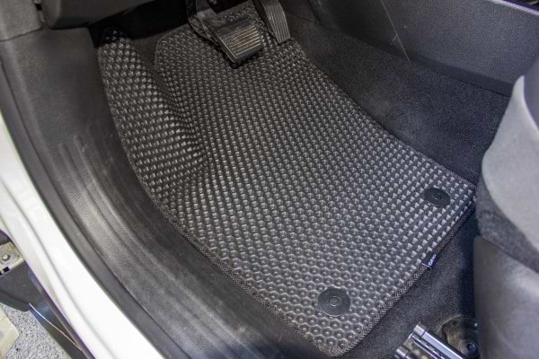 Фото - Коврики из экокожи в салон авто EVAtech ECO для Renegade (2 clips) Jeep 2014 1 поколение SUV USA JP23861CE5LA2BBB