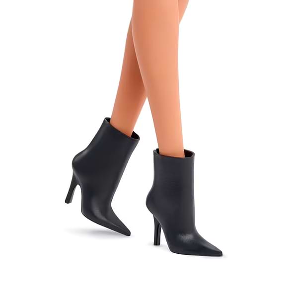 Фото - Кукла Barbie Basics №1 – брюнетка с каре (JBH72)