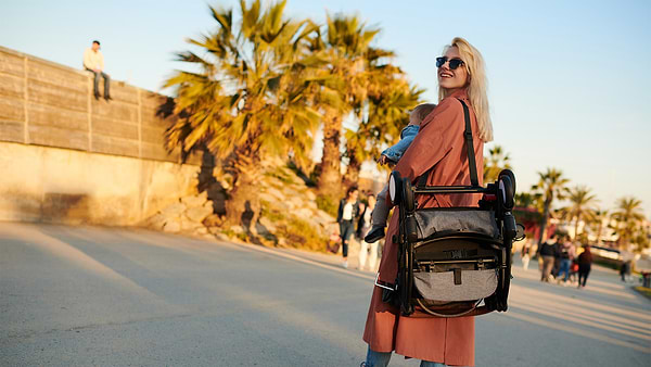 Фото - Коляска прогулянкова Lionelo Julie Dark Grey