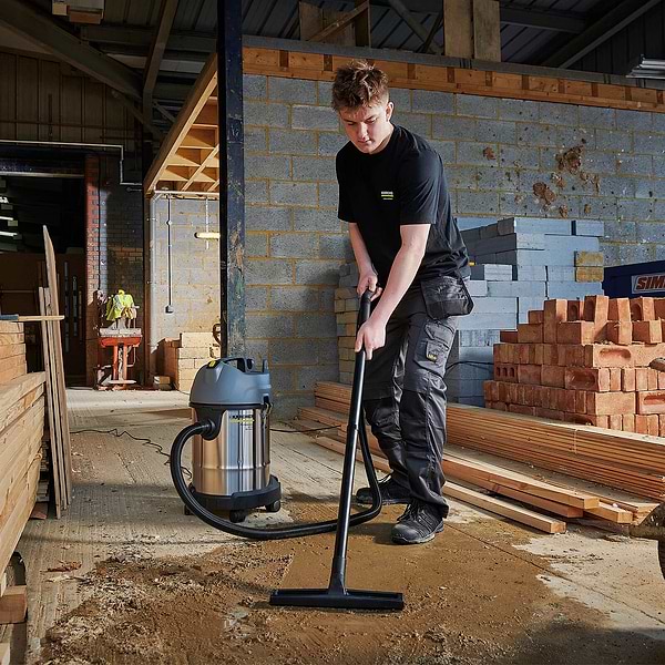 Фото - Пилосос для сухого прибирання без мішка Karcher NT 30/1 Me Classic (1.428-568.0)