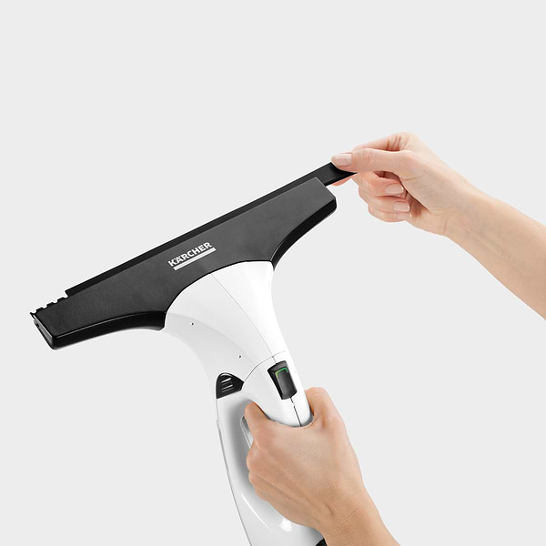 Фото - Пылесос оконный Karcher WV 2 PLUS NP (1.633-661.0)