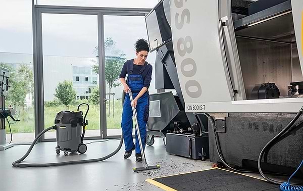 Фото - Пилосос для сухого прибирання з контейнером і мішком Karcher NT 65/2 Ap (1.667-291.0)