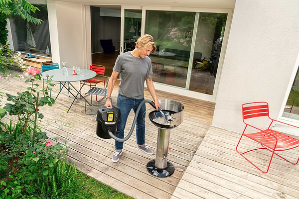 Фото - Пылесос для сухой уборки без мешка Karcher AD 2 Battery для сбора золы (1.348-300.0)
