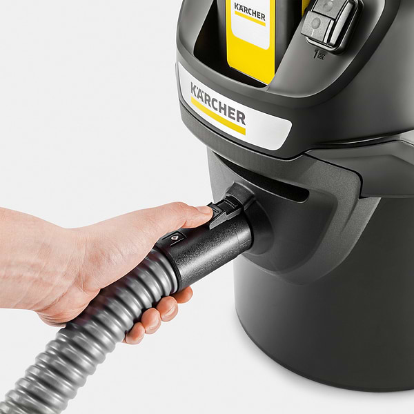 Фото - Пылесос для сухой уборки без мешка Karcher AD 2 Battery для сбора золы (1.348-300.0)