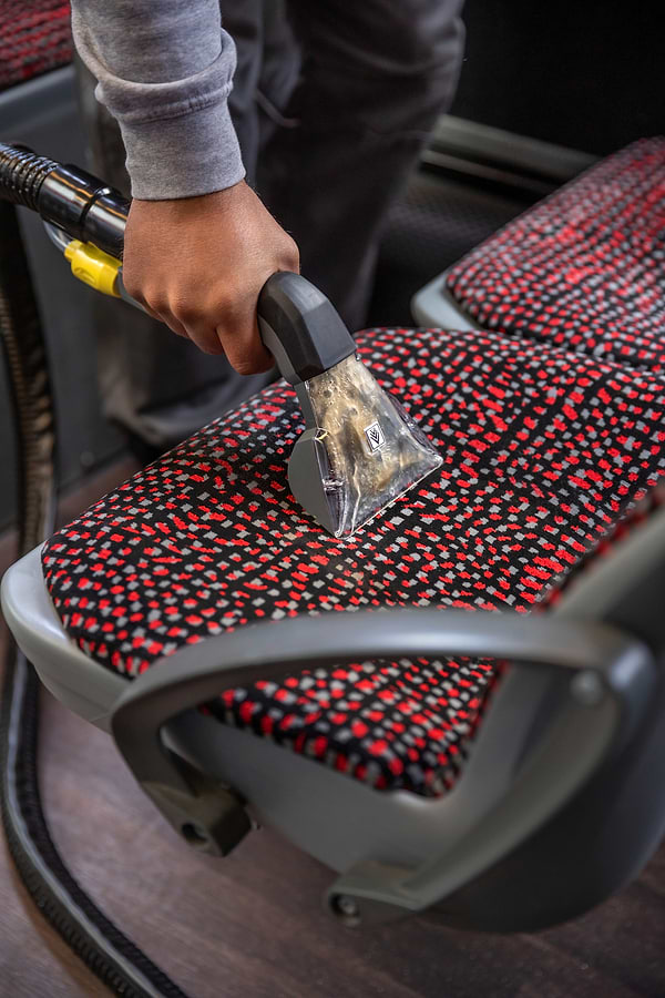 Фото - Пилосос миючий з контейнером Karcher Puzzi 8/1 (1.100-240.0)