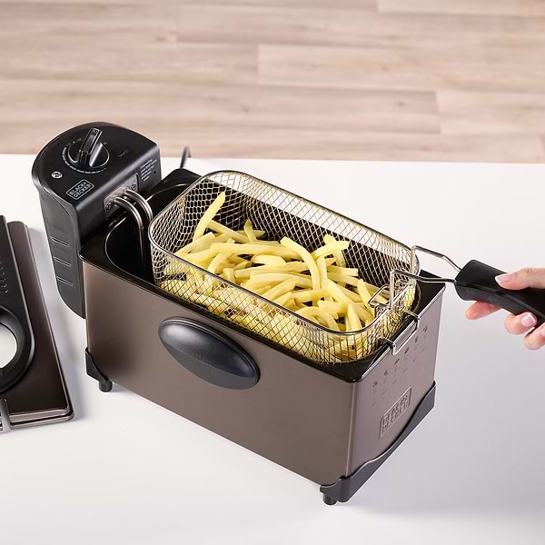 Фото - Фритюрниця Black&Decker BXDF2100E