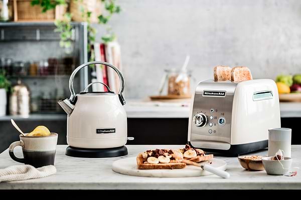 Фото - Электрический чайник KitchenAid Classik (5KEK1222EAC)