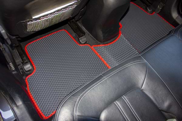 Фото - Коврики из экокожи в салон авто EVAtech для Sportage (SL) Kia 2010-2015 3 поколение SUV EU (KI1323C5LA3BBLB)