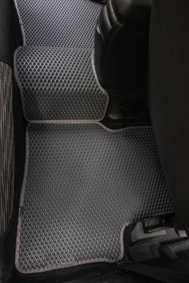 Фото - Коврики из экокожи в салон авто EVAtech для Ceed (ED) Kia 2006-2009 1 поколение Htb EU (KI3102CGC5AV2BBB)