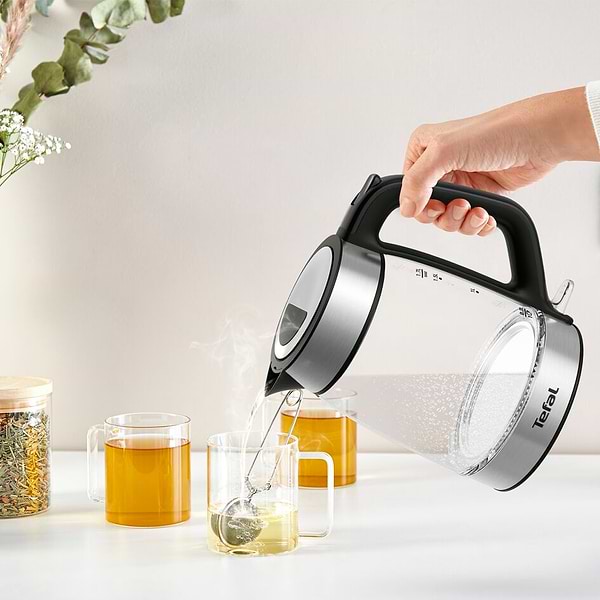 Фото - Электрический чайник Tefal KI605830