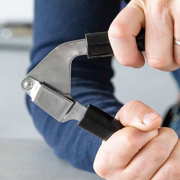 Фото - Прес для часнику KitchenAid Classic 19 см чорний (KCG132OHOBE)