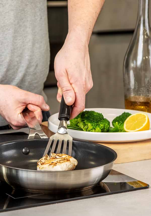 Фото - Лопатка кухонна KitchenAid Classic 31.8 см чорний (KCG024OHOBE)