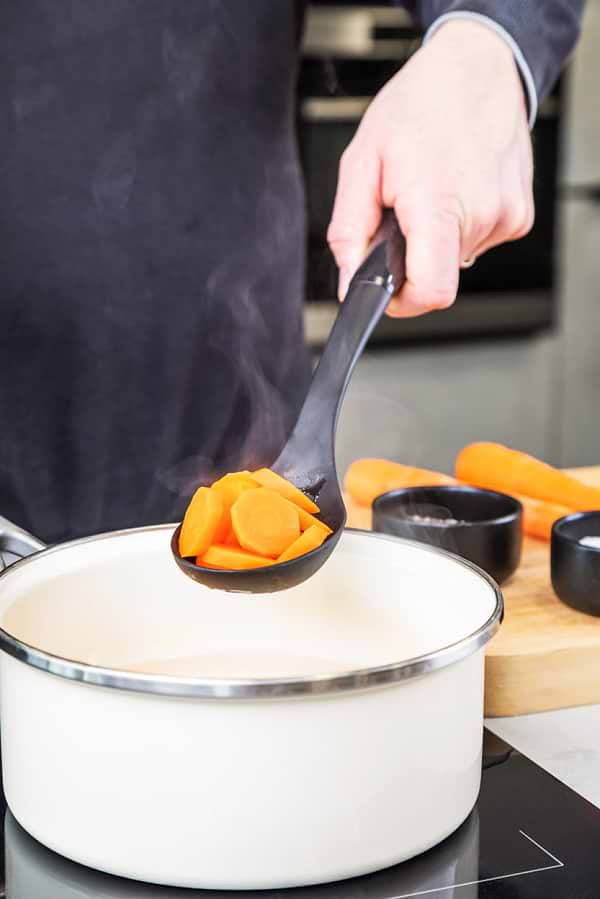 Фото - Лопатка кухонна KitchenAid Classic 34 см чорний (KCG004OHOBE)