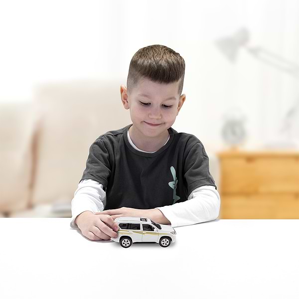 Фото - Автотранспорт TechnoDrive TOYOTA PRADO белый (KM250425W)