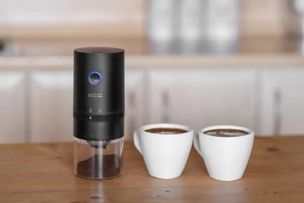 Фото - Кофемолка ECG KM 150 Minimo Black