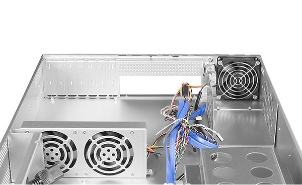 Фото - Корпус Chieftec UNC-210T-B-U3-OP