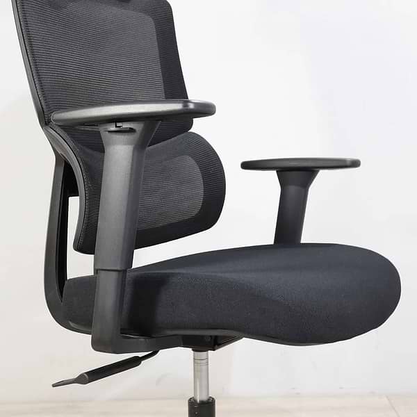 Фото - Крісло для геймерів Richman Концепт Пластик Synchro Сітка Чорна