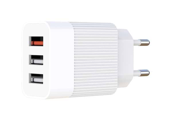 Фото - Мережевий зарядний пристрій XO QC 3.0 30W (18W/1USB + 2.4A/2 USB) + Type C White (L72-TC-WH)